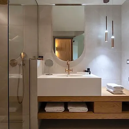 Hotel Oniro Boutique 4*