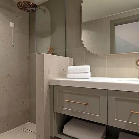 Oniro Boutique 4*